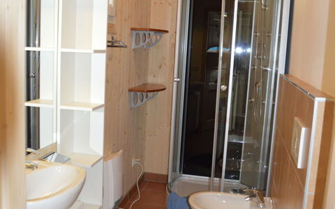 Murau 202: Pianta, Acqua, Proprietà, Mobilia, Costruzione, Tavolo, Finestra, Azzurro, Sedia, Interior Design