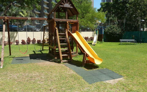 Playamar: Pianta, Natura, Albero, Shade, Erba, Scivolo, Costruzione, Tempo Libero, Campo Da Giuoco, Terreno Di Gioco