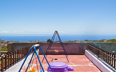 De Aitana: Cielo, Shade, Recinzione, Tempo Libero, Acqua, Legna, Scivolo, Campo Da Giuoco, Paesaggio, Orizzonte