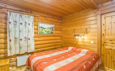 Kaukonraitti 4 C 2: Legna, Soffitto, Casa, Color Legno, Log Cabin, Latifoglie, Camera Da Letto, Letto, Villetta, Telaio Del Letto