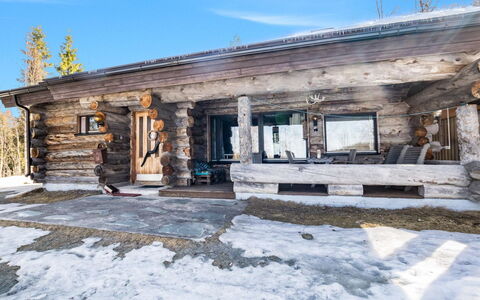Mustalampi 2 Kurkiaura: Legna, Neve, Villetta, Inverno, Tetto, Casa, Congelamento, Log Cabin, Raccordo, Pendenza