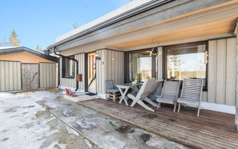 Mustalampi 5 Satakieli: Legna, Casa, Porta, Materiale Composito, Raccordo, Villetta, Inverno, Congelamento, Legname, Latifoglie