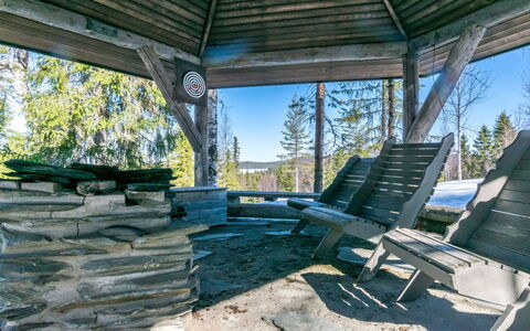 Mustalampi 5 Satakieli: Shade, Mobili Da Esterno, Struttura Esterna, Tavolo Esterno, Sedia, Latifoglie, Gazebo, Log Cabin, Padiglione, Illuminazione Diurna