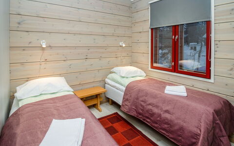 Tuiskukuru B: Legna, Pavimento, Pavimentazione, Interior Design, Camera, Casa, Soffitto, Camera Da Letto, Color Legno, Letto