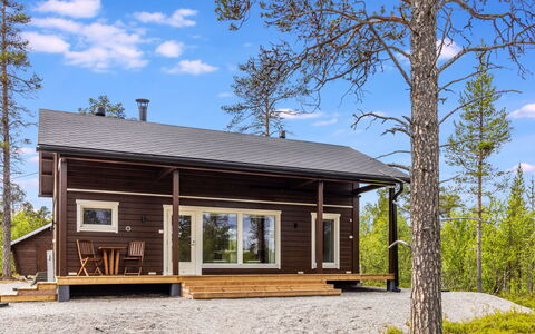 Villa Goskanjavri: Legna, Casa, Villetta, Raccordo, Latifoglie, Log Cabin, Edifici Giardino, Plank, Portico, Woodland