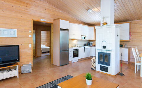 Hot Pool Cottage Iitu: Cucina, Legna, Pavimentazione, Interior Design, Soffitto, Pavimento, Camera, Mobilia, Elettrodomestico Da Cucina, Controsoffitto