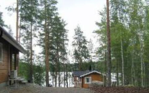 Louhiranta: Albero, Banca, Casa, Villetta, Lago, Stagno, Foresta, Log Cabin