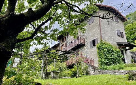 Cà del Fritz: Pianta, Costruzione, Proprietà, Finestra, Natura, Albero, Paesaggio Naturale, Botanica, Vegetazione, Casa