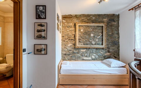 Cà del Fritz: Interior Design, Mobilia, Letto, Parete, Camera Da Letto, Pavimentazione, Pavimento, Legna, Soffitto, Camera