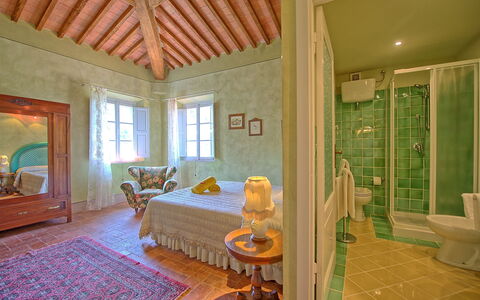 Villa Lorenza: Camera, Proprietà, Interior Design, Mobilia, Costruzione, Soffitto, Estate, Casa, Immobiliare, Camera Da Letto