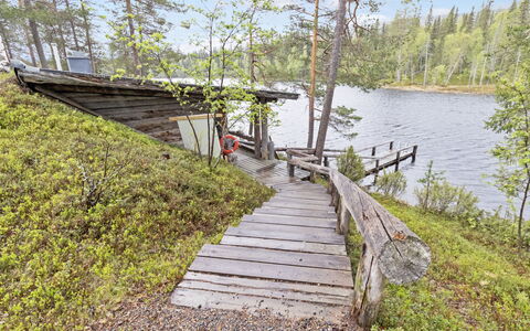 Metsä-Luosto: Villetta, Casa, Casa, Edifici Giardino, Raccordo, Log Cabin, Agriturismo, Estate, Capannone, Cortile