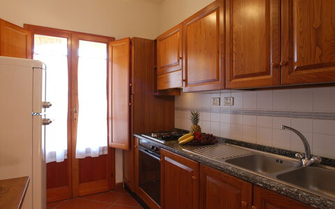 La Valle: Controsoffitto, Camera, Cabinetry, Mobilia, Proprietà, Cucina, Costruzione, Apparecchio Major, Lavello, Interior Design