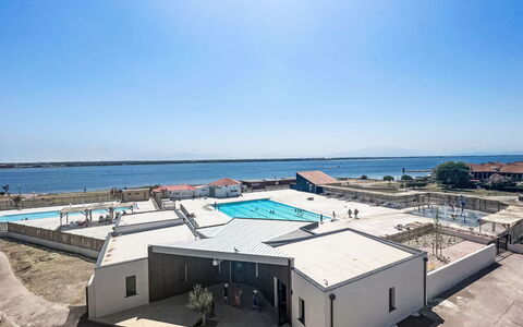 Le Barcarès 964: Piscina, Ricorrere, Materiale Composito, Ricreazione, Tempo Libero, Shade, Vacanza, Resort Citta ', Centro Ricreativo