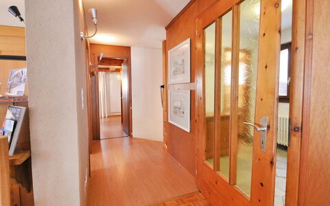 Lani: Costruzione, Porta, Legna, Arancia, Architettura, Interior Design, Pavimentazione, Sala, Casa