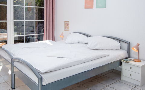 Norddeich 764: Letto, Camera Da Letto, Mobilia, Telaio Del Letto, Bedding, Lenzuolo, Biancheria, Materasso, Cuscino, Color Legno