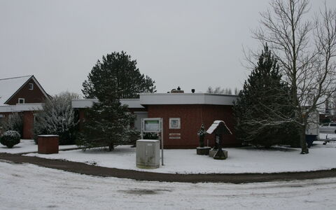 Norddeich 765: Pianta, Cielo, Neve, Costruzione, Albero, Finestra, Lotto, Casa, Quartiere, Congelamento
