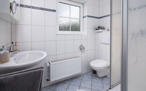 Norddeich 796: Idraulico Fixture, Proprietà, Rubinetto, Costruzione, Lavello, Bagno, Finestra, Viola, Vasca Da Bagno, Lavandino Del Bagno