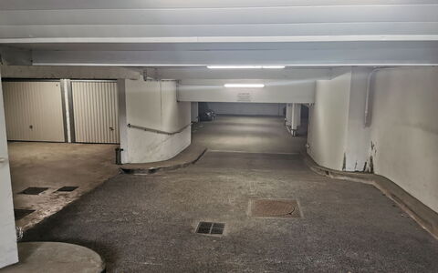 Saint Malo 260: Costruzione, Pavimentazione, Pavimento, Gas, Tinte E Ombre, Materiale Composito, Strada, Simmetria, Calcestruzzo