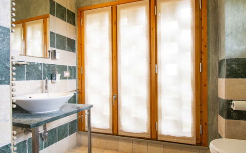 Aurelia: Idraulico Fixture, Proprietà, Costruzione, Vasca Da Bagno, Bagno, Rubinetto, Lavello, Legna, Interior Design
