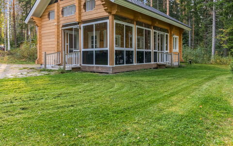 Villa Eerola: Villetta, Casa, Casa, Edifici Giardino, Raccordo, Log Cabin, Agriturismo, Estate, Capannone, Cortile