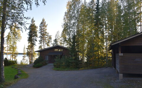 Villa Miestamo: Albero, Villetta, Casa, Foresta, Larice, Log Cabin, Woodland, Edifici Giardino, Raccordo