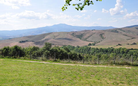 Le Querce Di Campocane: Pascolo, Geografia Montane, Collina, Ambiente Naturale, Pascolo, Highland, Montagna, Cielo, Paesaggio Naturale, Plain
