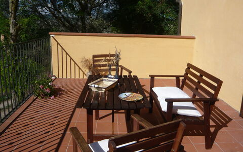 Le Querce Di Campocane: Proprietà, Deck, Latifoglie, Balcone, Mobilia, Color Legno, Camera, Costruzione, Casa, Immobiliare