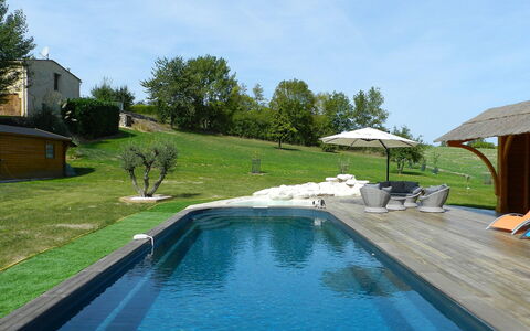 Moulin de Rabine: Piscina, Proprietà, Backyard, Immobiliare, Casa, Erba, Cortile, Tempo Libero, Casa, Estate
