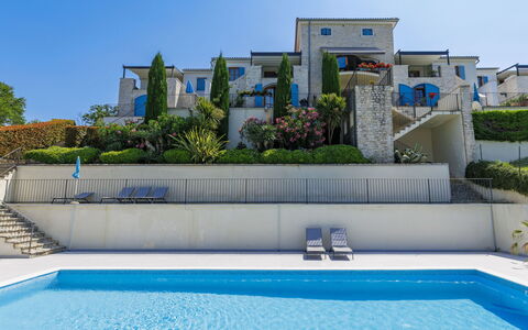 Buje 200: Blu, Zona Residenziale, Urban Design, Estate, Piscina, Landscaping, Ricorrere, Villa, Giardino, Shade