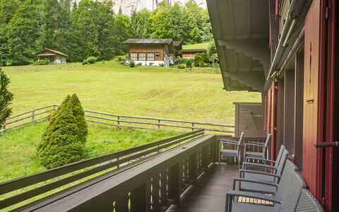 Chalet am Schärm: Pianta, Proprietà, Costruzione, Verde, Albero, Finestra, Vegetazione, Legna, Casa, Shade