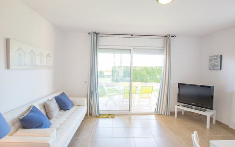 Michele: Costruzione, Divano, Finestra, Comfort, Shade, Legna, Casa, Pavimento, Pavimentazione