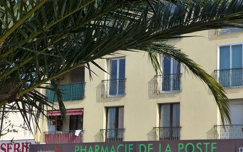Le Rabelais: Finestra, Costruzione, Arecales, Quartiere, Immobiliare, Facciata, Impianto Terrestre, Urban Design, Uso Misto, Shade