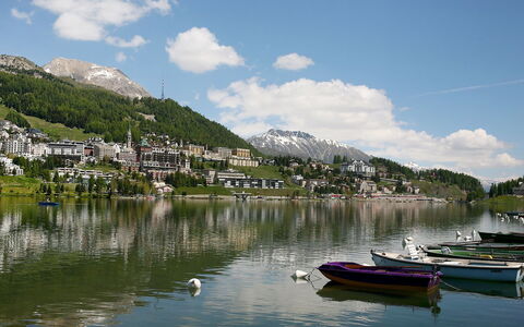 Chesa Daniela B - Anita: Acqua, Nube, Cielo, Montagna, Risorse Idriche, Barca, Moto D'Acqua, Azzurro, Paesaggio Naturale, Lago