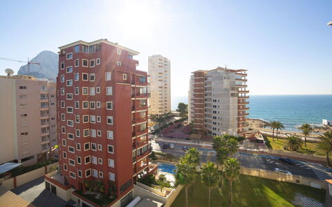 Calpe Calp 342: Cielo, Costruzione, Pianta, Giorno, Proprietà, Grattacielo, Acqua, Luce, Finestra, Infrastruttura