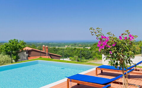 Anna: Piscina, Proprietà, Vacanza, Immobiliare, Ricorrere, Tempo Libero, Casa, Lettino, Villa, Costruzione