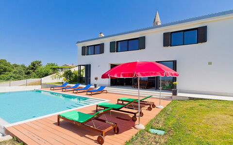 Anna: Proprietà, Casa, Piscina, Costruzione, Immobiliare, Vacanza, Villa, Casa, Tempo Libero, Lettino
