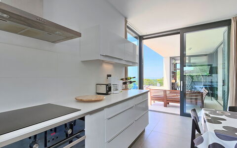 Anna: Proprietà, Camera, Costruzione, Interior Design, Controsoffitto, Mobilia, Casa, Cucina, Architettura, Immobiliare