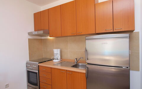 Pirovac 100: Cabinetry, Mobilia, Proprietà, Costruzione, Controsoffitto, Elettrodomestico Da Cucina, Cucina Stufa, Legna, Cucina, Interior Design