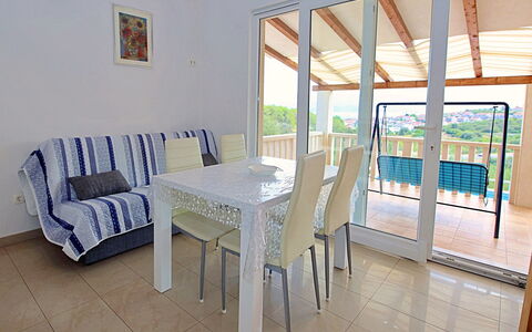 Villa Tonka: Acqua, Cielo, Nube, Risorse Idriche, Azzurro, Albero, Paesaggio Naturale, Spiaggia, Costiera E Morfologie Oceanic, Pianta