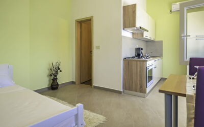 Alloggio:&nbsp;Ana 102.1