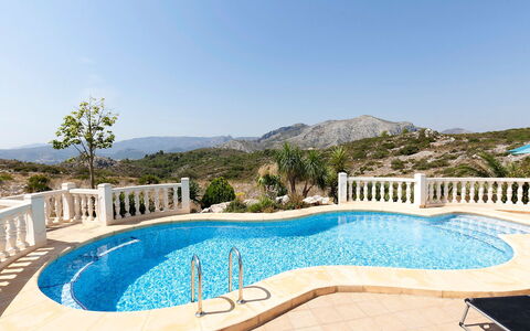Capi: Piscina, Proprietà, Vacanza, Immobiliare, Azzurro, Casa, Costruzione, Ricorrere, Estate, Casa