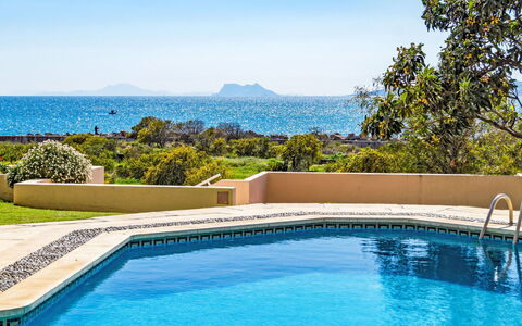 Estepona 108: Blu, Piscina, Ricorrere, Shade, Estate, Mobili Da Esterno, Landscaping, Eco Hotel, Tropici, Sedia