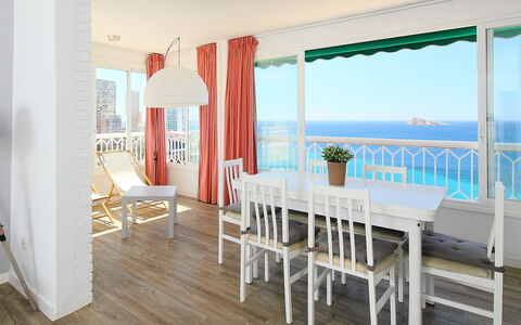 Benidorm 926: Camera, Proprietà, Mobilia, Pavimento, Costruzione, Interior Design, Casa, Tavolo, Immobiliare, Sala Da Pranzo