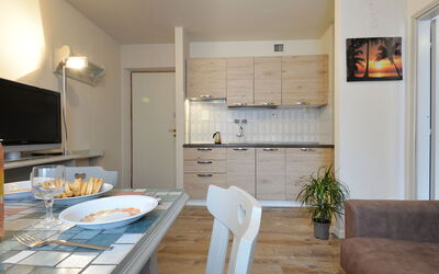 Alloggio:&nbsp;Apt 20 590.4