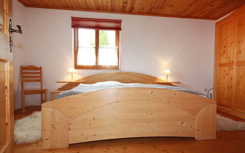 Almvilla: Mobilia, Costruzione, Finestra, Comfort, Legna, Shade, Letto, Telaio Del Letto, Architettura