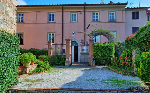 Il Gualdo: Proprietà, Casa, Costruzione, Immobiliare, Casa, Zona Residenziale, Estate, Architettura, Quartiere, Albero