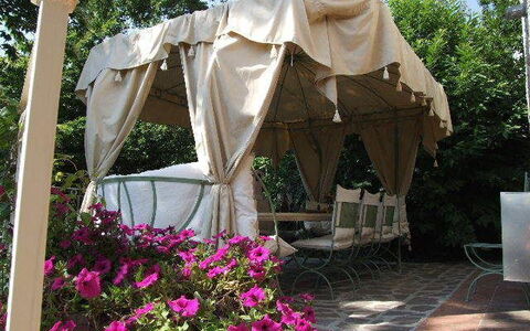 Villa Il Castagno: Tenda, Baldacchino, Architettura, Gazebo, Pianta, Shade, Costruzione, Casa