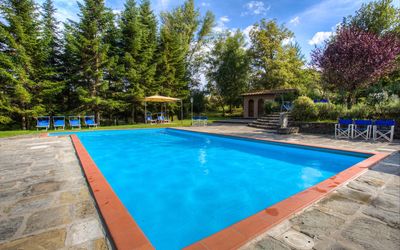 Becarino 2, Poppi: Piscina, Proprietà, Immobiliare, Tempo Libero, Casa, Vacanza, Costruzione, Erba, Albero, Estate