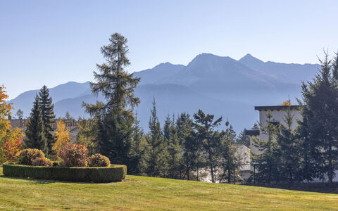 Les Pierres C 3: Cielo, Geografia Montane, Montagna, Albero, Natura, Collina, Paesaggio Naturale, Highland, Catena Montuosa, Paesaggio