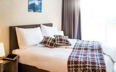 Alloggio:&nbsp;Peaks Place Apartment-Hotel & Spa 700.5